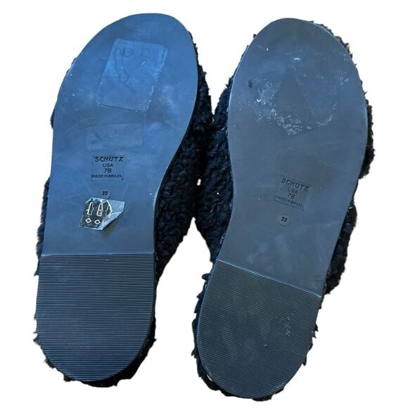 Revolve SCHUTZ S-Dynora Slipper Slip On Criss Cross Teddy Bear Shearling Sandals - Picture 7 of 7